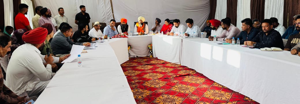 Deputy Speaker Jai Krishna Singh Raudi held a meeting with Panchs, Sarpanchs and officials of 65 villages